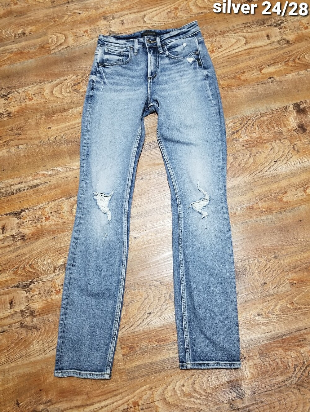 Silver Jeans Light Blue Distressed Skinny Jeans 24/28
